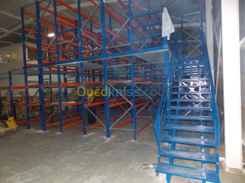 Rayonnage sur mezzanine 