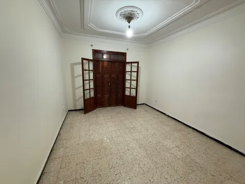 Location Appartement Niveau de villa F4 Alger Mohammadia