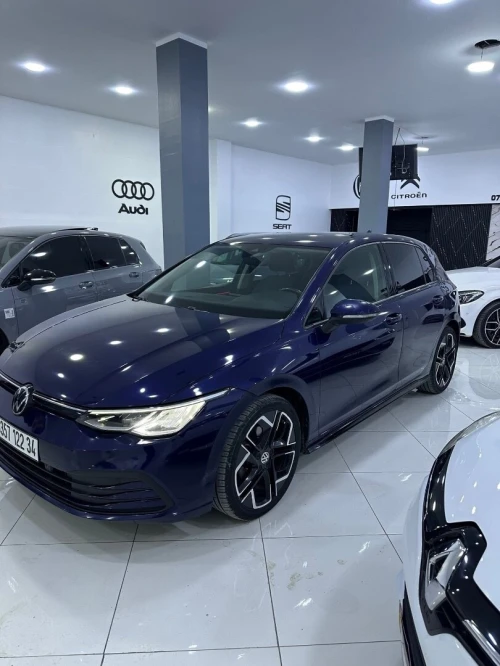 Volkswagen Golf 8 2022 Active