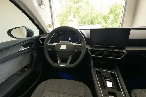 Seat Leon 2023 Urban Life