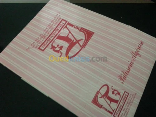 boite pâtisserie personnalisez   