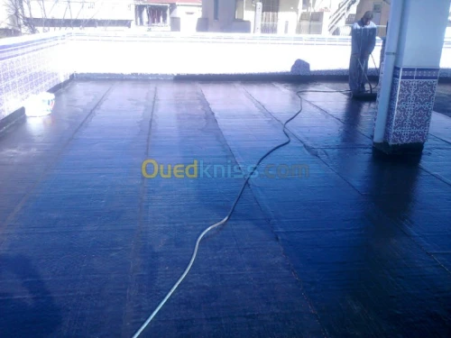 étanchéité membrane et étanchéité liquide et traitement de joint 