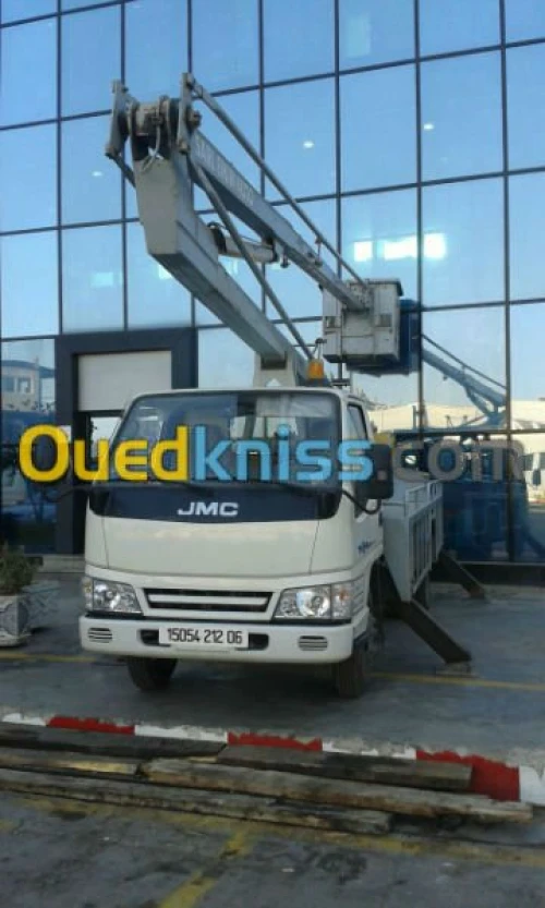 location camion nacelle algerie