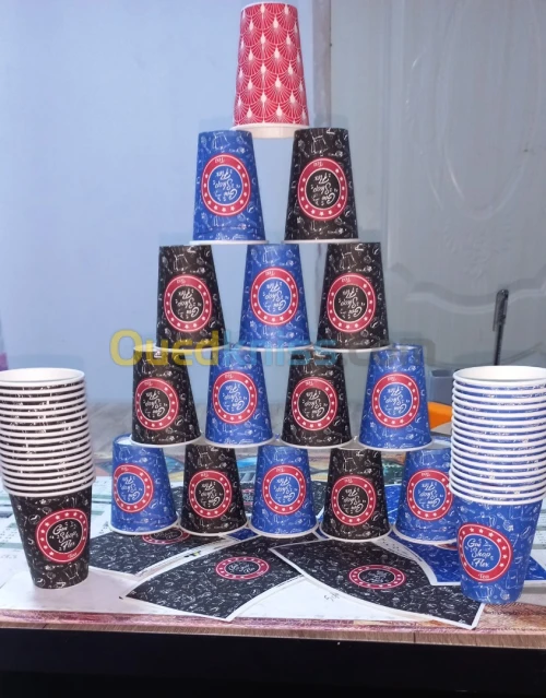 اكواب ورقية goblet