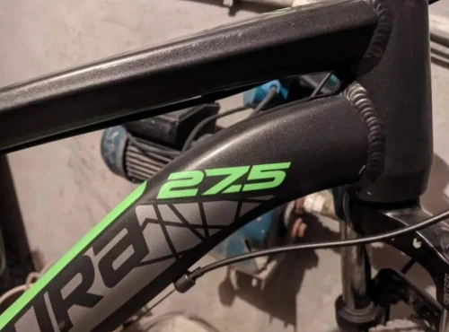 Vélo VTT Nakamura summit 700 taille L 27.5