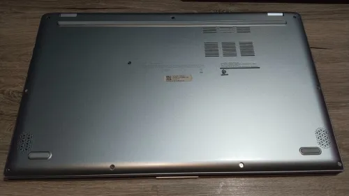 ASUS VIVOBOOK 17 ryzen 7 3700u