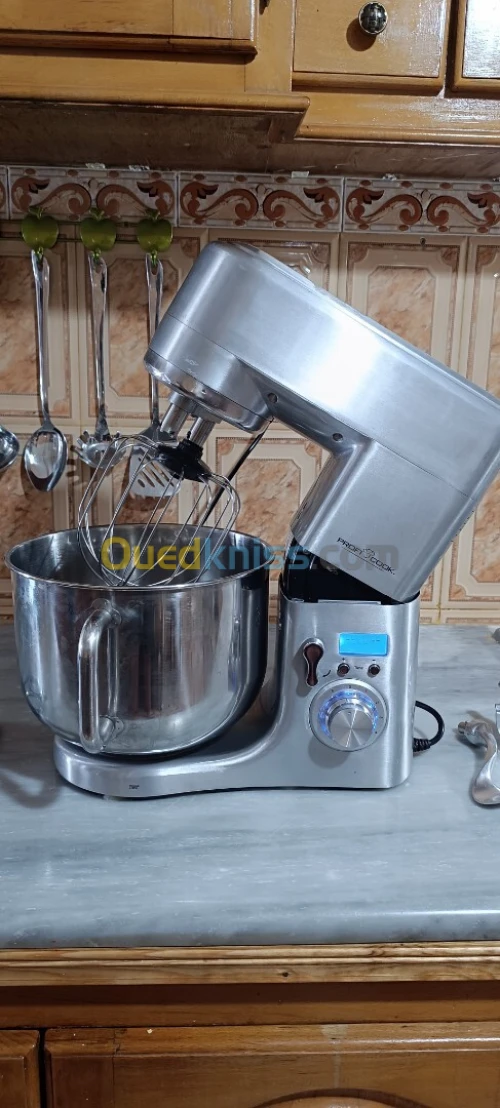 خلاط  pétrin robot multifonction profi cook 10 litre 1500W avec 3 accessoires 