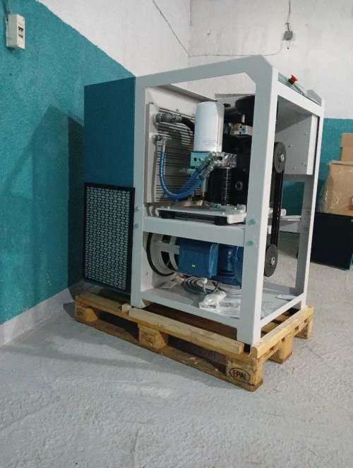 Compresseur À Vis RENNER 18.5 kW 10 Bar ( Avec Délai Livraison )