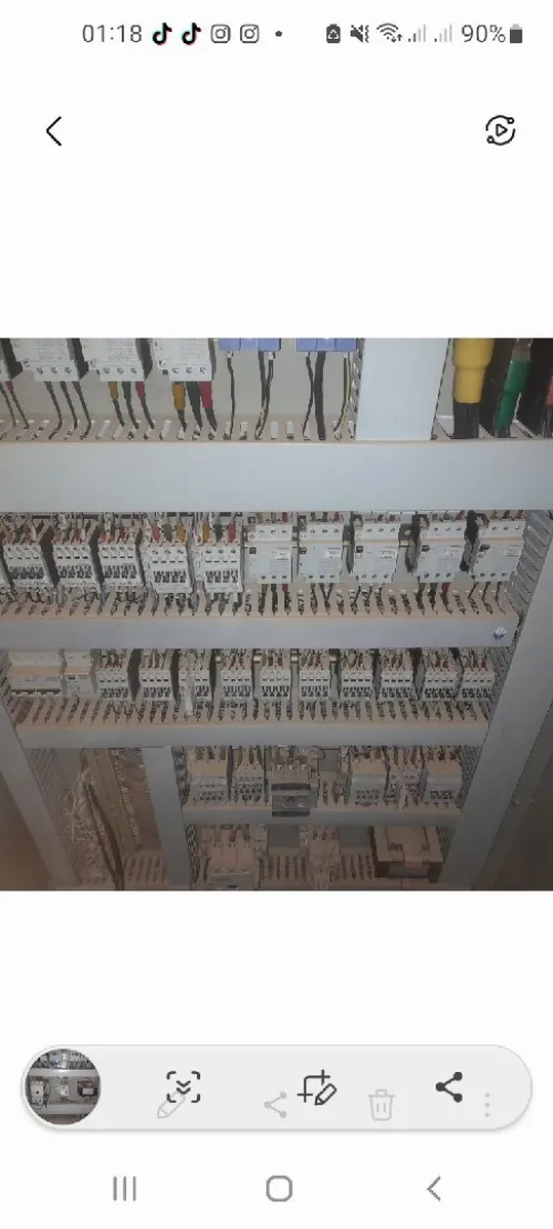 Automate pour centrale a béton