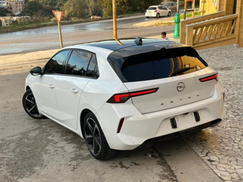 Opel Astra 2023 