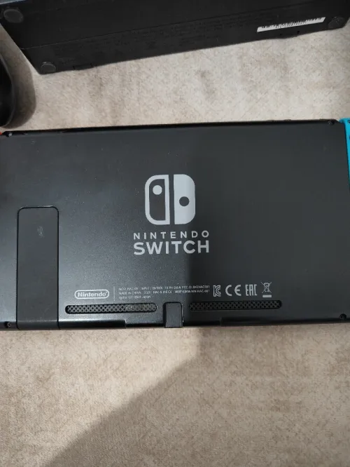Nintendo switch flashée puce 256 go + mode online