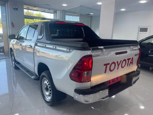 Toyota Hilux 2026 Slogiya