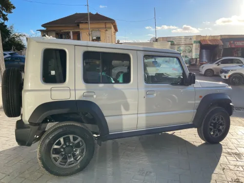 Suzuki Jimny 2025 