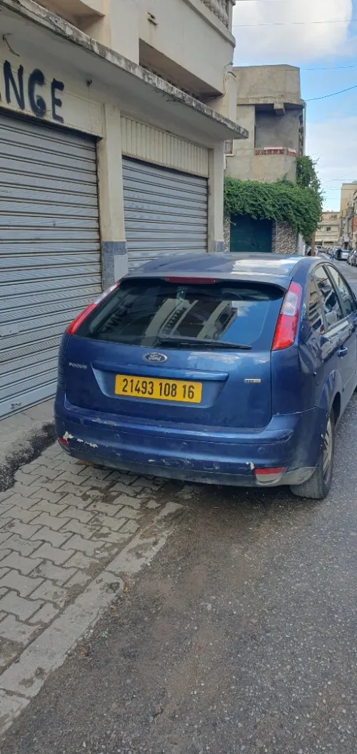 Ford Focus 4 portes 2008 Focus 4 portes