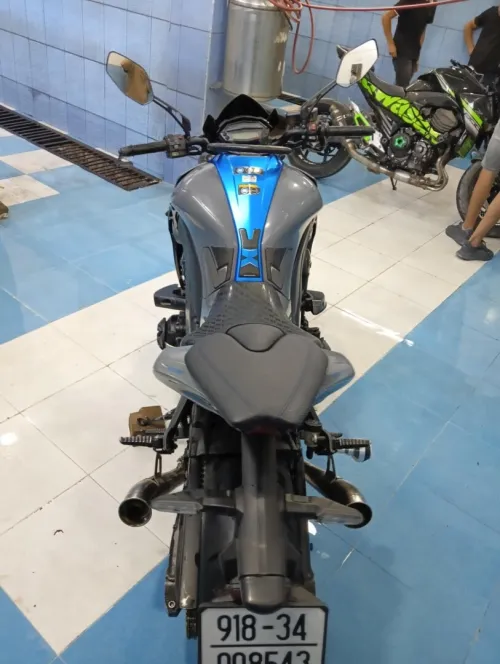 Kawazaki Z1000robo 2018