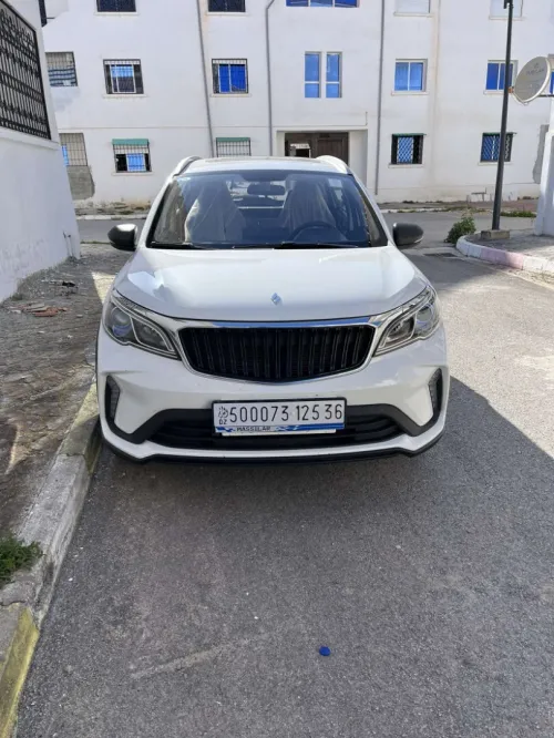 Geely Livan x3 pro 2025 