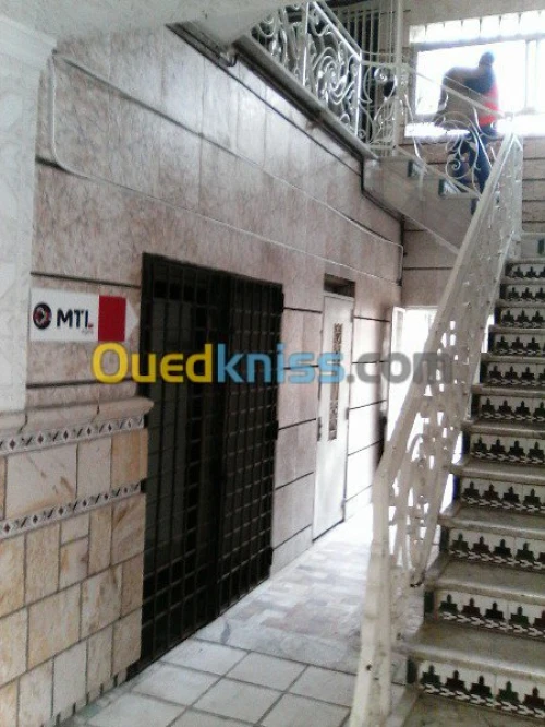 DEMENAGEMENT TRANSPORT(24h/7j)--