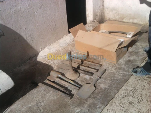 MATERIEL TRAVAUX PUBLIC