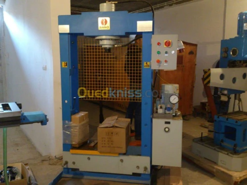 Tournage et fraiseuses  MACHINES FABRICATION MÉCANIQUE