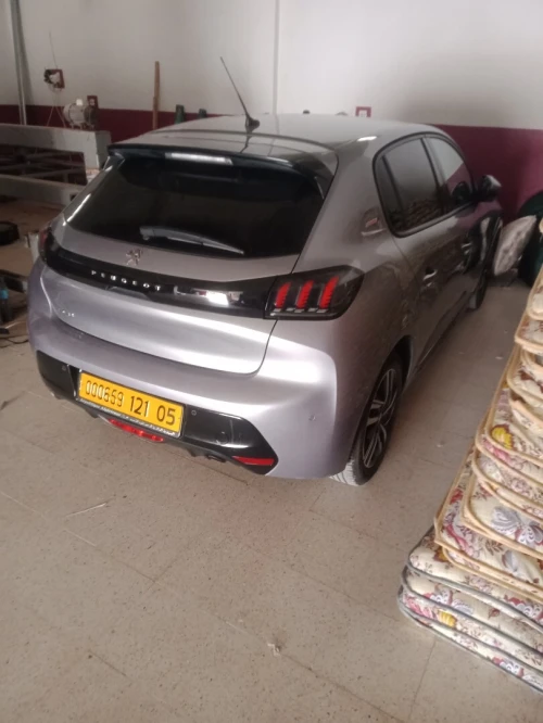 Peugeot 208 2021 Active Facelift