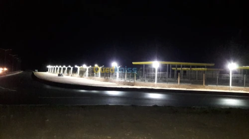 Electricité et caméra de surveillance 