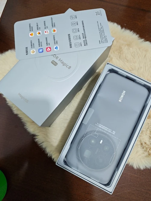 Honor Honor magic 8 pro 16GB 1TB