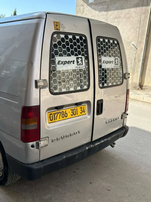 Experts Peugeot 2001