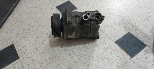 Pièce automobile moteur 2.0 L 140 ch