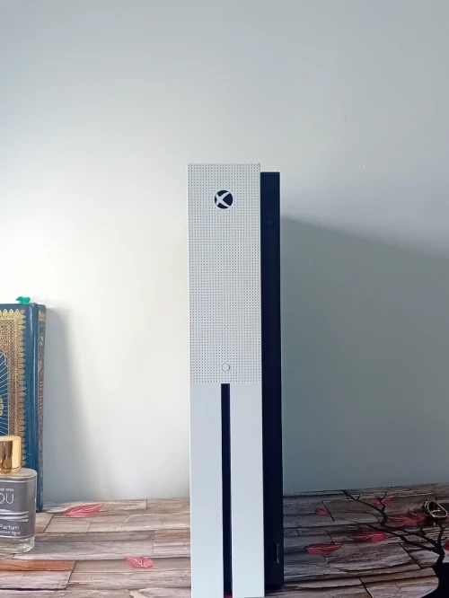 Xbox one s 1TB 