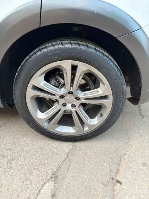 Audi Q5 2012 Off Road