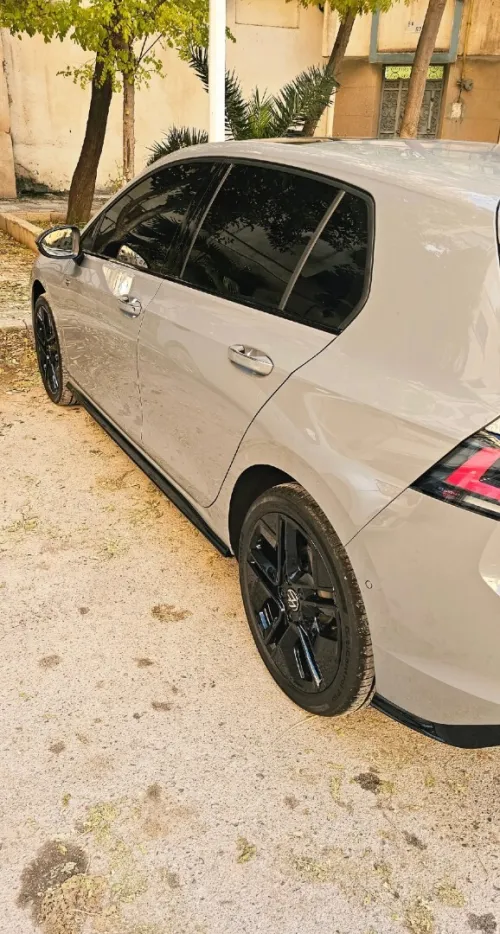 Volkswagen Golf 8 2025 R-Line