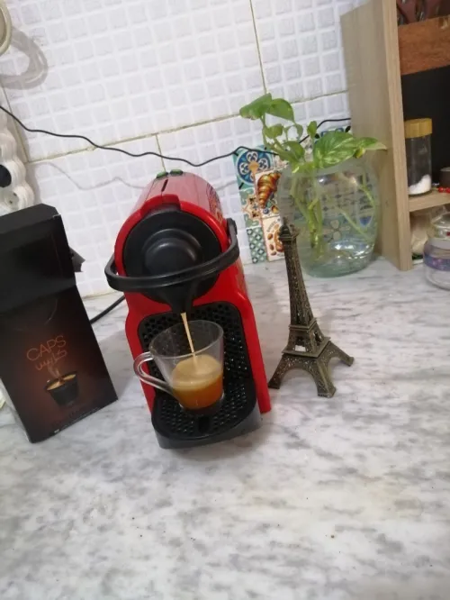 Cafetière nespresso Krups bon état