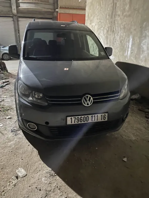 Volkswagen Caddy 2011 