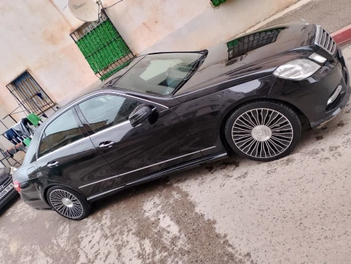 Mercedes Classe E 2013 AVANTGARDE Pack AMG