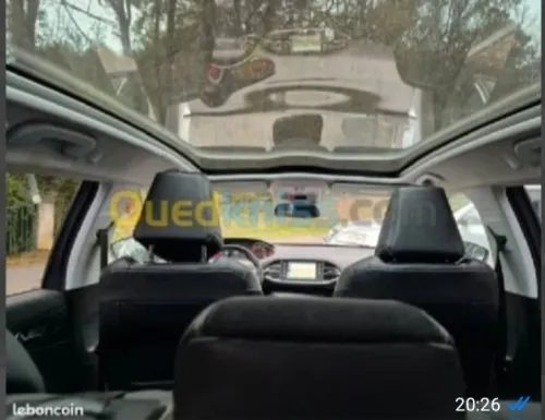 Peugeot 308 allure avec toit la toute 2021 Allure avec toit