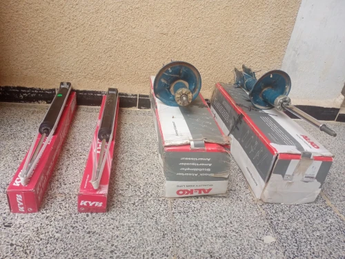 Amortisseur aveo et clio 2