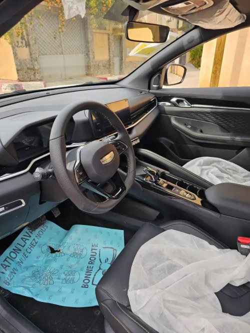 Geely Coolray 2025 