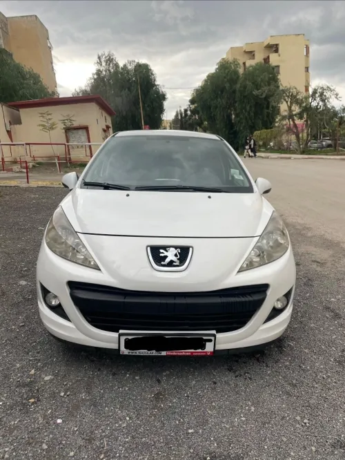 Peugeot 207 plus 2013 207 plus