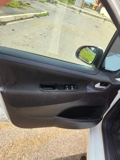 Peugeot 207 plus 2013 207 plus