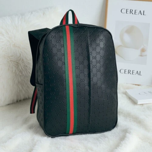  un cartable GG   حقيبة ظهر GG 