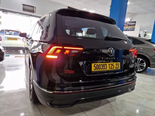 Volkswagen Tiguan 2025 300 tsi