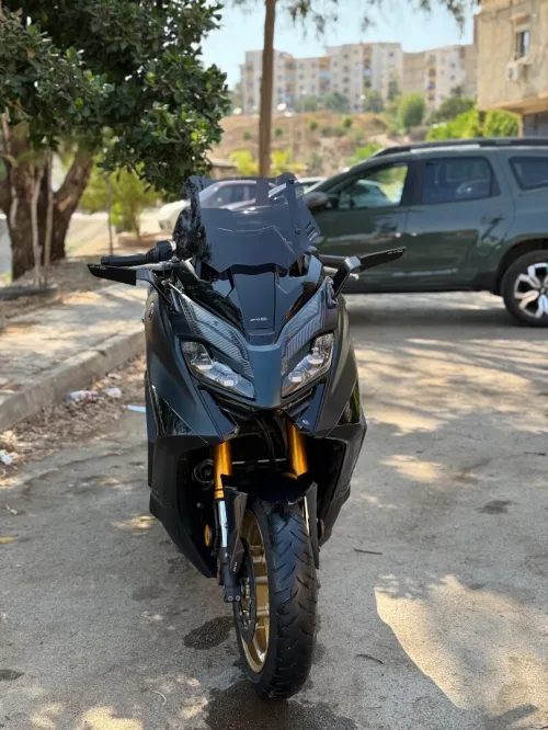 Yamaha Tmax 2024