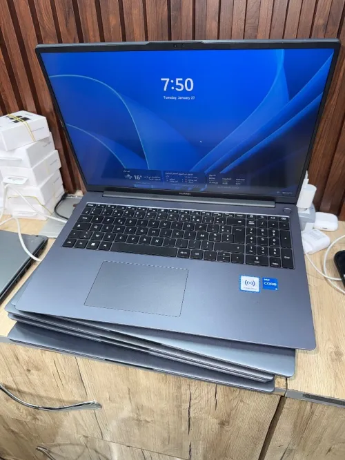 5 HUAWEI METABOOK D16
