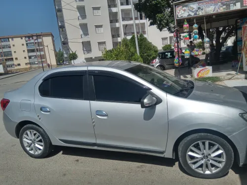 Renault symbole 2018 symbole