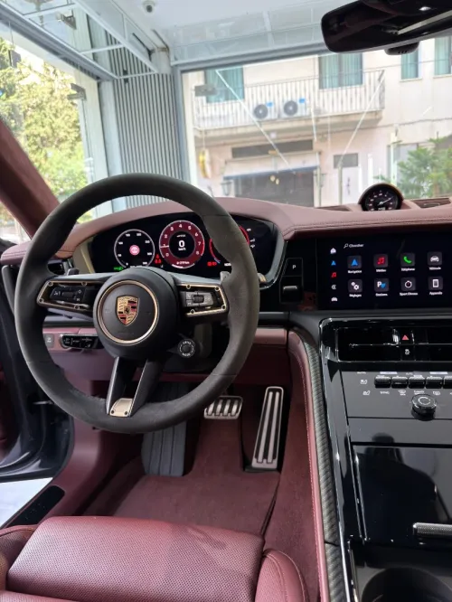Porsche Panamera GTS 2025 