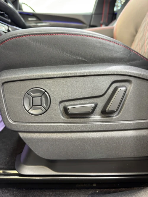 Audi Q5 2026 S-LINE