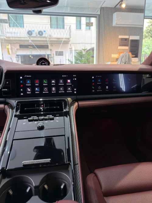 Porsche Panamera GTS 2025 