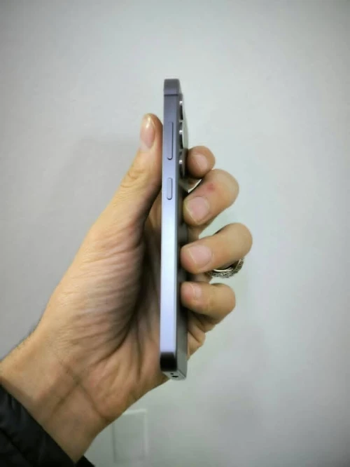 Samsung S24