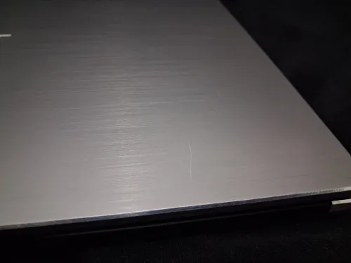 Acer swift 3 i5 8th / nvidia Mx150 / 12gb ram/ stockage 1Tb optane / 15.6 pouce / sécurité empreinte