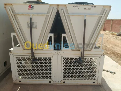 groupe de production deau glacée (chiller) à condensation par air, fabriqué par CLIREF